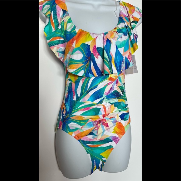 La Blanca Other - NWT LA BLANCA floral one Piece Swimsuit